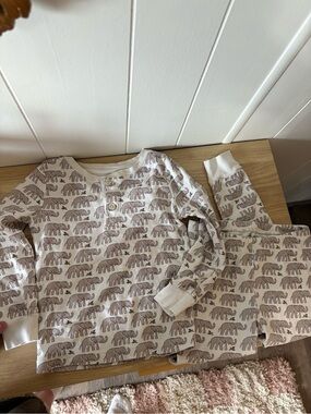 Pink Chicken Cream Pajama Set with  Elephant Print 🐘